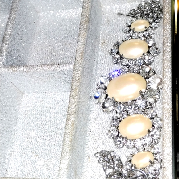 Exquisite Pearl and rhinestone vintage necklace - Picture 2 of 2